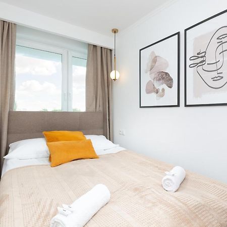 Metro Marymont Apartment By Noclegi Renters 바르샤바 외부 사진