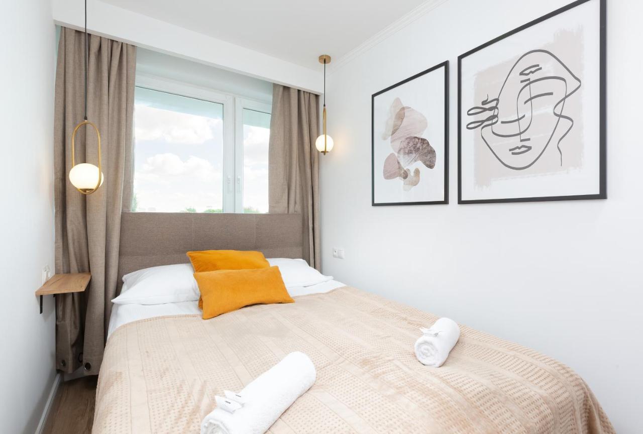 Metro Marymont Apartment By Noclegi Renters 바르샤바 외부 사진
